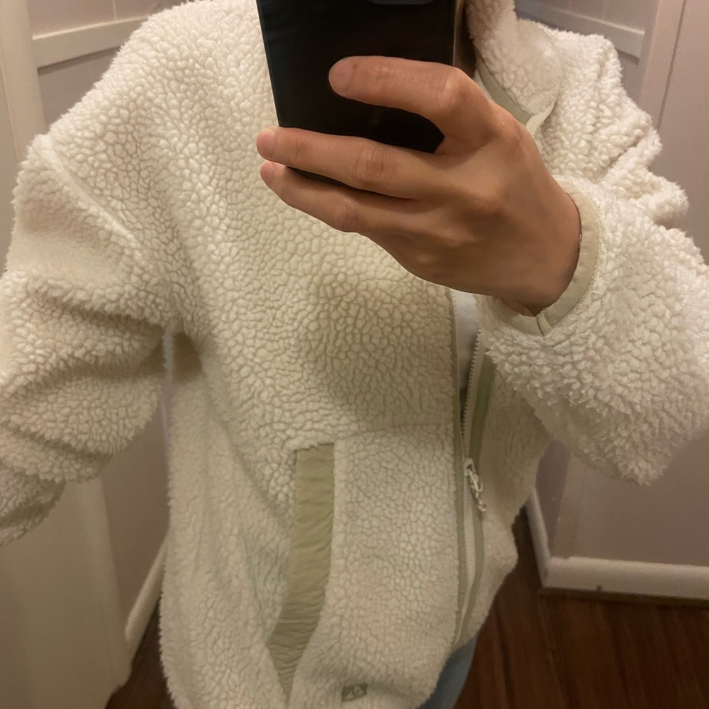 Fleece jacket - Picture 3 of 8